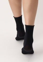 Superwash Wool Short Socks Nives - Black - Black | Oroblù