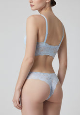 Brasilian Slip aus elastischer Spitze Lacewear - Hellblau - Baby blue | Oroblù