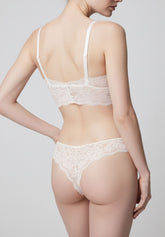 Brasilian Slip aus elastischer Spitze Lacewear - Seidenbeige - Silk | Oroblù